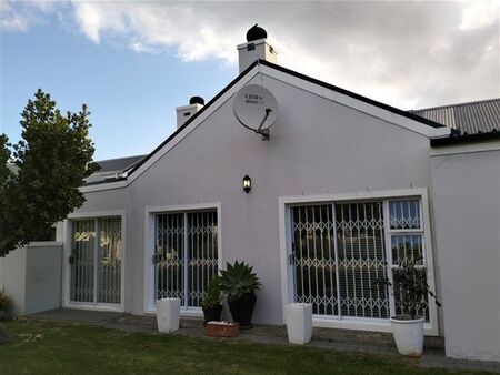 3 Bedroom House in Sandbaai