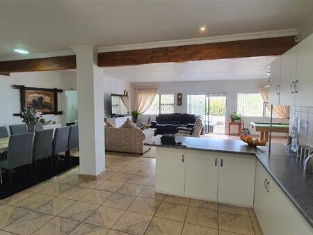 4 Bedroom House in Dana Bay