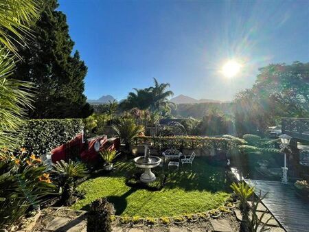 2 Bedroom Apartment in Eden