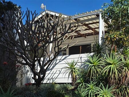 1 Bedroom House in Knysna Central
