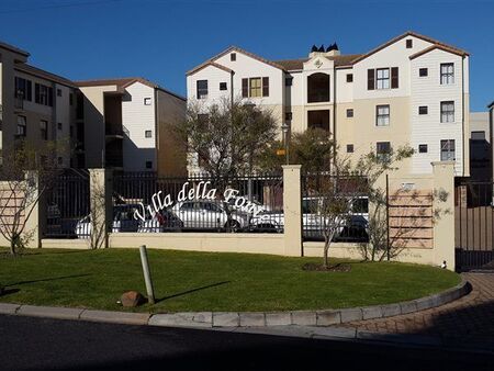 2 Bedroom Apartment in Bloubergrant