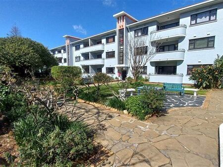 2 Bedroom Apartment in Kenilworth Upper