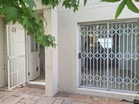 3 Bedroom Townhouse in Kenilworth