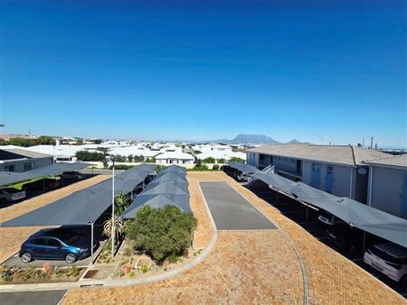 2 Bedroom Apartment in Burgundy Estate