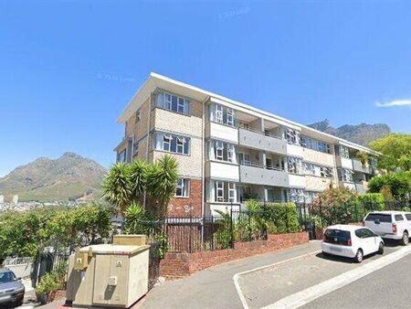 2 Bedroom Apartment in Gardens