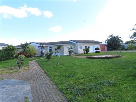 5 Bedroom House in Ottery