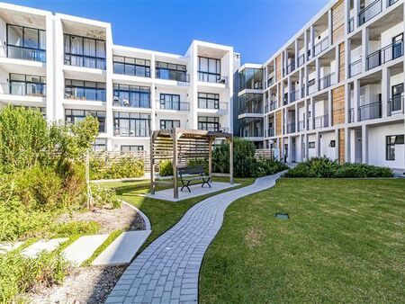 2 Bedroom Apartment in Paardevlei