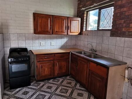 1 Bedroom House in Arboretum