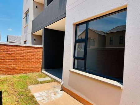 2 Bedroom apartment to rent in Equestria, Pretoria
