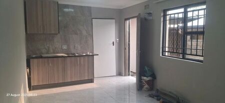 1 Bedroom cottage to rent in Edenvale Central