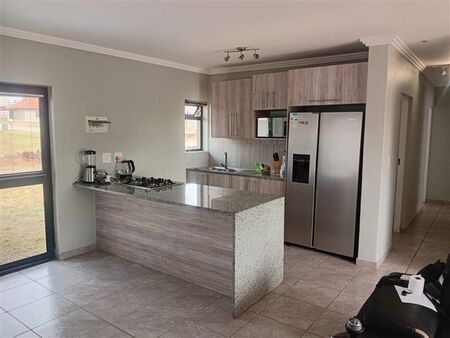 3 Bedroom Cluster in Kidds Beach