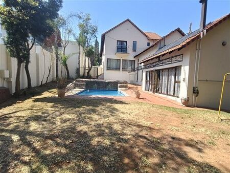 5 Bedroom House in Sterrewag