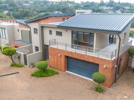 3 Bedroom Cluster in Waterkloof Ridge