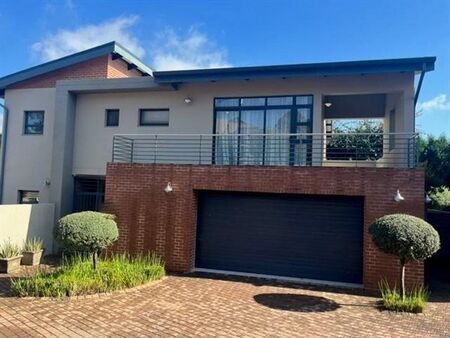4 Bedroom Cluster in Waterkloof