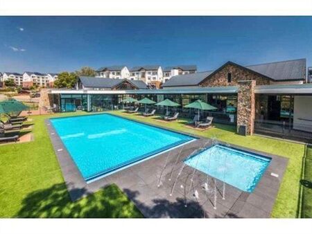 2 Bedroom Apartment in Linbro Park
