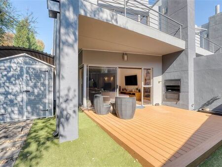 2 Bedroom Duplex in Melrose North
