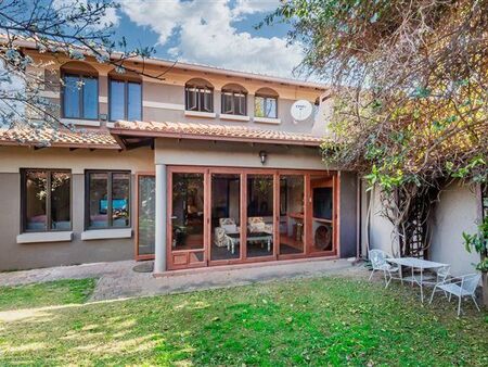 3 Bedroom Cluster in Bryanston