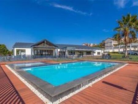 3 Bedroom Apartment in North Riding Ah