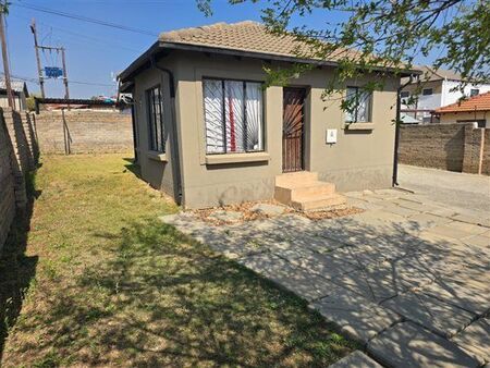 2 Bedroom House in Cosmo City