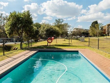 2 Bedroom Apartment in Jackal Creek Golf Estate