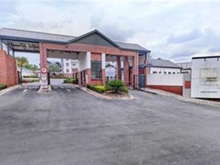 3 Bedroom Apartment in North Riding Ah
