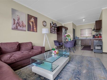 2 Bedroom Apartment in Fourways