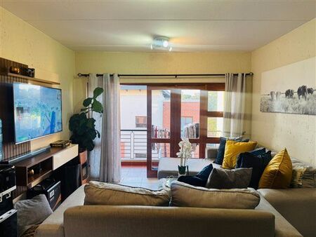 2 Bedroom Apartment in Douglasdale