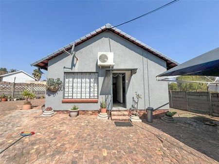 2 Bedroom Townhouse in Esther Park