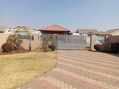 2 Bedroom House in Salfin