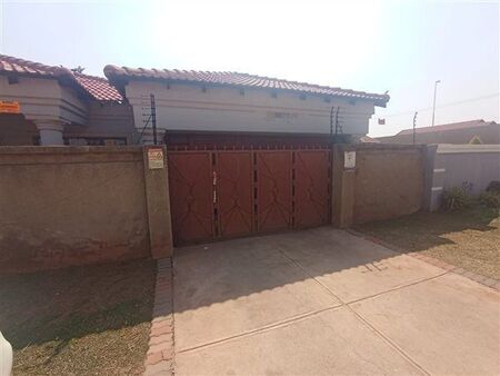 4 Bedroom House in Dawnpark