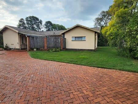3 Bedroom House in Valhalla