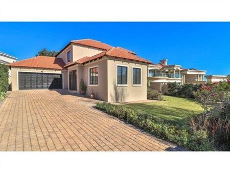 3 Bedroom House in Blue Valley Golf Estate