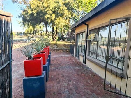 2 Bedroom Apartment in Mnandi Ah