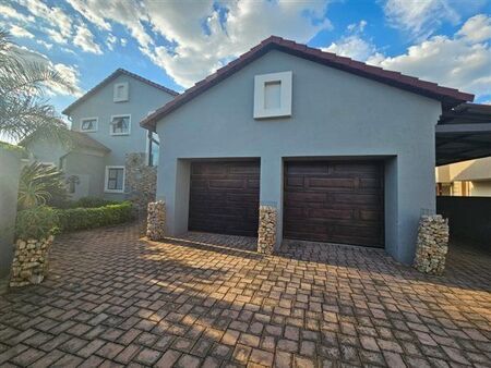 4 Bedroom House in Raslouw