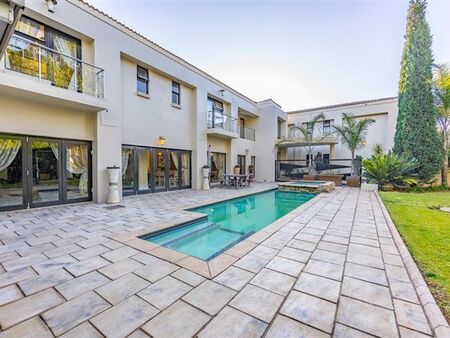 5 Bedroom House in Midstream Estate