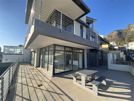 2 Bedroom Apartment in Walmer Estate