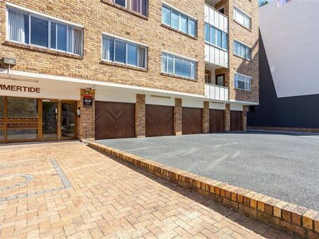 2 Bedroom Apartment in Sea Point