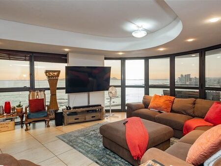 3 Bedroom Apartment in Strand South