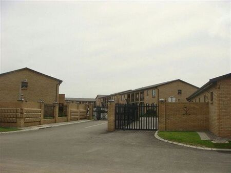 2 Bedroom Apartment in Fairview Golf Estate