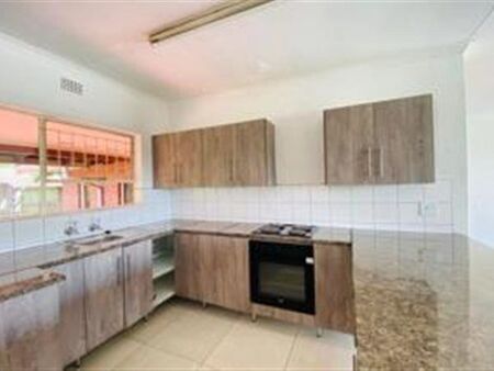 2 Bedroom Apartment in White River Central