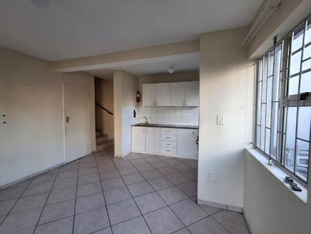 1 Bedroom Apartment in Arboretum