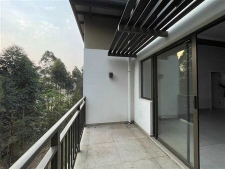 2 Bedroom Apartment in Waterfall