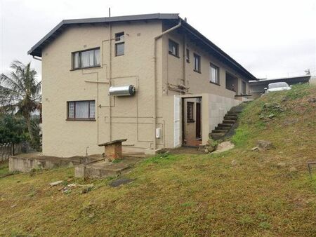 2 Bedroom Flat in Umhlatuzana