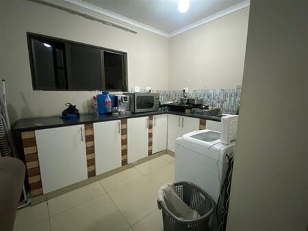 2 Bedroom Apartment in Lotusville