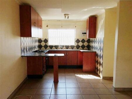 2 Bedroom Apartment in Witpoortjie