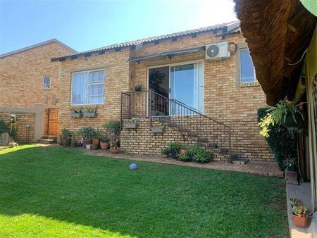 3 Bedroom Simplex in Wilgeheuwel