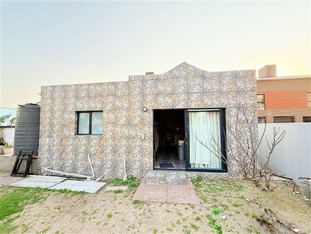 1 Bedroom House in White City