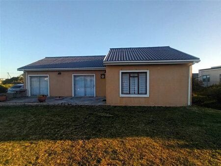 2 Bedroom House in Bettys Bay