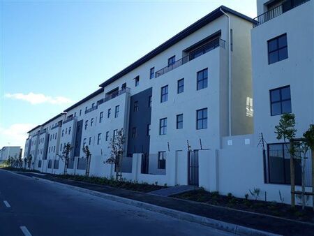 2 Bedroom Apartment in Parklands