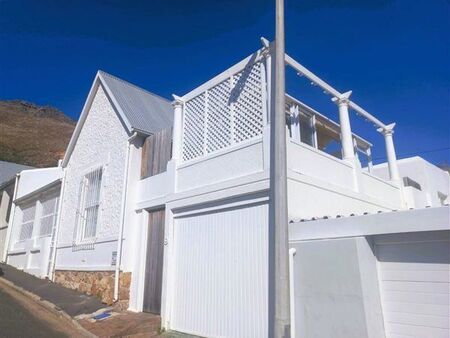 3 Bedroom House in Simons Town